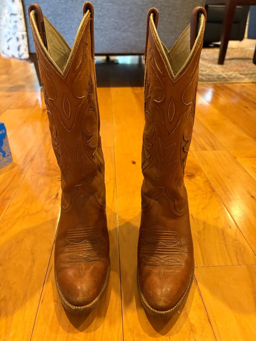 Dan Post Cowboy Boots, Women's. Style 4263. Size 9. 2" heel